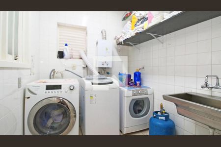 Casa à venda com 4 quartos, 242m² em Partenon, Porto Alegre