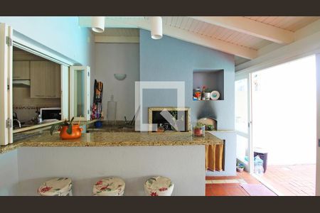 Casa à venda com 4 quartos, 242m² em Partenon, Porto Alegre