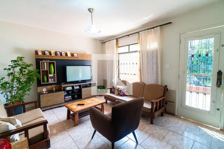 Casa à venda com 2 quartos, 185m² em Vila Imperio, São Paulo