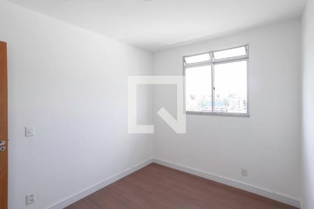 Quarto 1 de apartamento para alugar com 2 quartos, 58m² em Castelo, Belo Horizonte