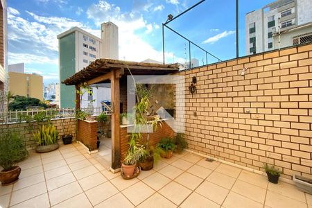 Varanda de apartamento à venda com 3 quartos, 160m² em Alto Barroca, Belo Horizonte
