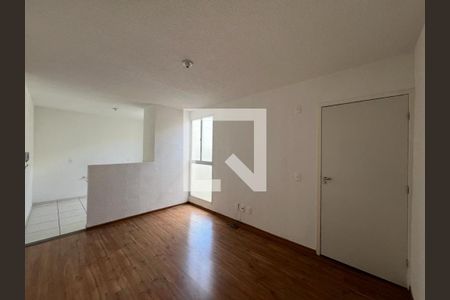 Sala de apartamento à venda com 2 quartos, 50m² em Caiapos, Contagem