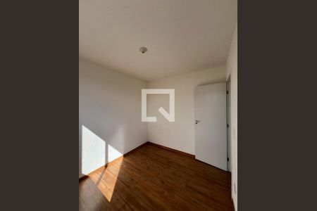 Quarto de apartamento à venda com 2 quartos, 50m² em Caiapos, Contagem