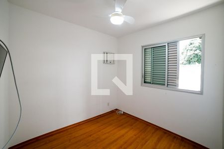 Quarto 2 de apartamento para alugar com 2 quartos, 60m² em Serra, Belo Horizonte