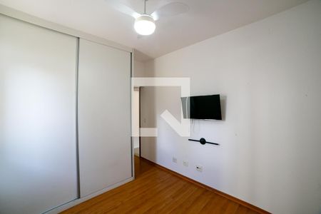 Quarto 2 de apartamento para alugar com 2 quartos, 60m² em Serra, Belo Horizonte