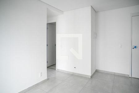 Sala de apartamento para alugar com 2 quartos, 38m² em Jardim Celeste, São Paulo