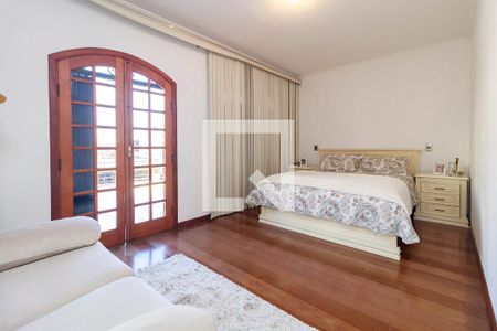 Suíte de casa à venda com 3 quartos, 226m² em Jardim Casablanca, São Paulo