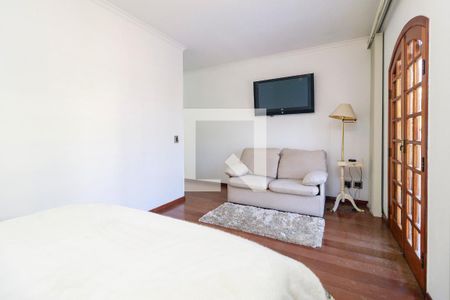 Suíte de casa à venda com 3 quartos, 226m² em Jardim Casablanca, São Paulo