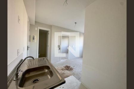 Sala/Cozinha de apartamento à venda com 2 quartos, 36m² em Vila das Bandeiras, Guarulhos