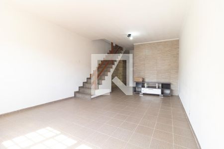 Sala de casa para alugar com 4 quartos, 150m² em Vila Santo Estefano, São Paulo