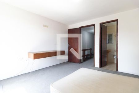 Suíte de casa para alugar com 4 quartos, 150m² em Vila Santo Estefano, São Paulo