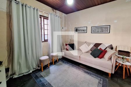 Casa à venda com 2 quartos, 81m² em Santana, Niterói