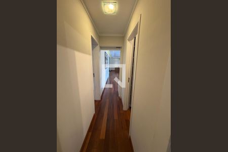 Corredor de apartamento para alugar com 3 quartos, 170m² em Água Branca, São Paulo