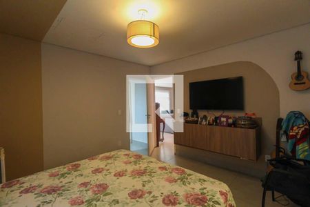 Suite de casa à venda com 4 quartos, 300m² em Jardim Jurema, São Paulo