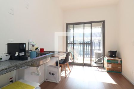 Sala/cozinha de kitnet/studio para alugar com 1 quarto, 28m² em Pinheiros, São Paulo