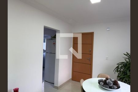 Sala de apartamento à venda com 3 quartos, 77m² em Sagrada Família, Belo Horizonte