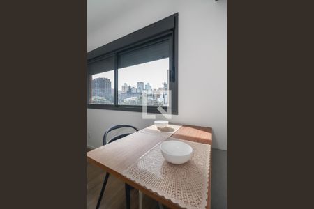 Quarto / Sala / Cozinha de kitnet/studio à venda com 0 quarto, 25m² em Rio Branco, Porto Alegre