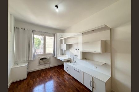 Quarto 1 de apartamento à venda com 3 quartos, 134m² em Lagoa, Rio de Janeiro