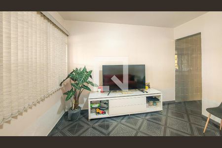 Sala de casa à venda com 4 quartos, 160m² em Parque Grajau, São Paulo