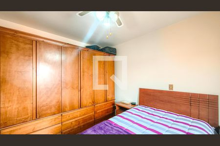 Suíte de casa à venda com 4 quartos, 160m² em Parque Grajau, São Paulo