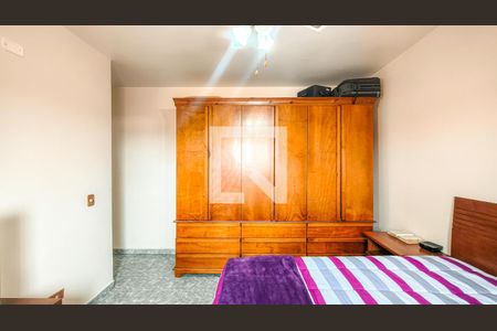 Suíte de casa à venda com 4 quartos, 160m² em Parque Grajau, São Paulo