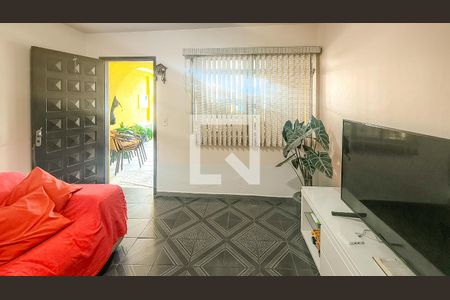 Sala de casa à venda com 4 quartos, 160m² em Parque Grajau, São Paulo