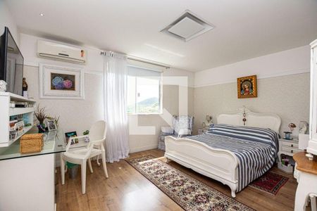 Casa à venda com 3 quartos, 170m² em Badu, Niterói