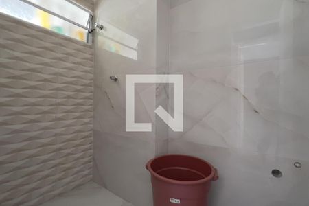 Banheiro de apartamento para alugar com 2 quartos, 44m² em Jardim Guilhermino, Guarulhos