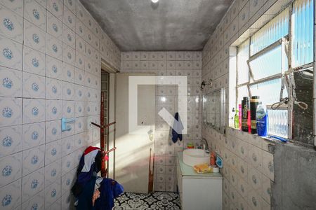 Banheiro da Casa 1 de casa à venda com 6 quartos, 250m² em Parque Arariba, São Paulo