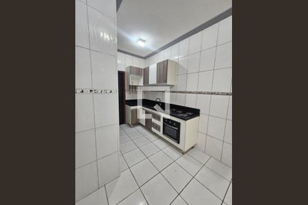 Cozinha de casa para alugar com 3 quartos, 120m² em Itapuã, Salvador