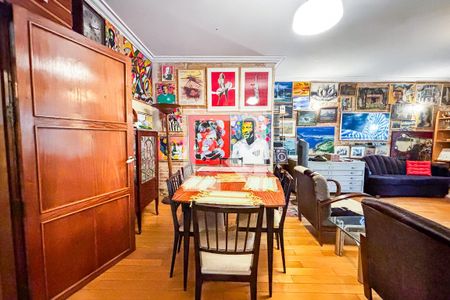 Casa à venda com 3 quartos, 200m² em Jardim das Bandeiras, São Paulo