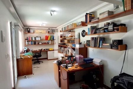 Casa à venda com 3 quartos, 182m² em Itaipu, Niterói