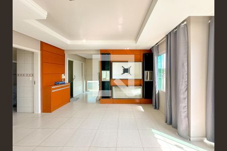 Sala de TV de apartamento para alugar com 1 quarto, 140m² em Ingleses do Rio Vermelho, Florianópolis