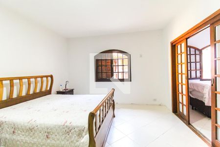 Suíte de casa para alugar com 4 quartos, 365m² em Vila Nova Curuca, São Paulo