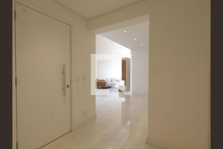 Hall de apartamento para alugar com 3 quartos, 156m² em Jardim Fonte do Morumbi, São Paulo