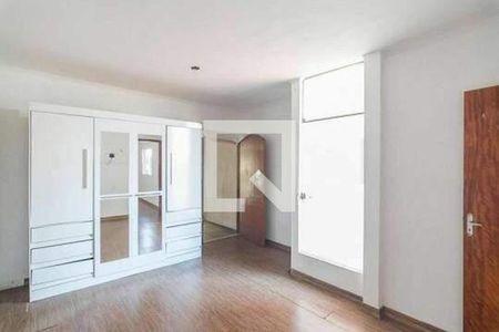 Casa à venda com 3 quartos, 512m² em Vila Gilda, Santo André