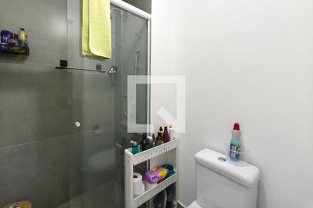Banheiro de apartamento à venda com 1 quarto, 45m² em Parque Industrial, Campinas