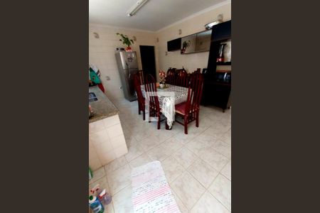 Casa à venda com 3 quartos, 300m² em Jardim Oriental, São Paulo