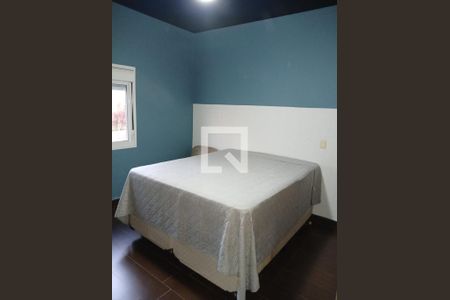 Quarto de casa de condomínio para alugar com 3 quartos, 247m² em Jardim Angela (Zona Sul), São Paulo