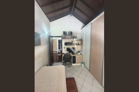 Casa à venda com 3 quartos, 214m² em Maravista, Niterói