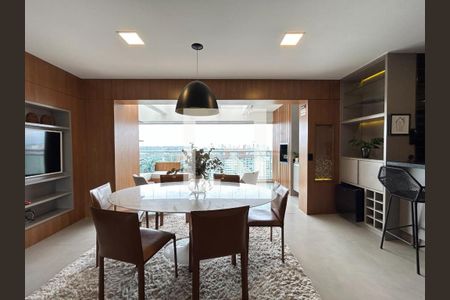 Apartamento à venda com 2 quartos, 134m² em Jardim das Acacias, São Paulo