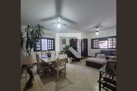 Casa à venda com 3 quartos, 187m² em Itaipu, Niterói