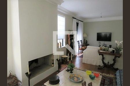 Casa à venda com 3 quartos, 400m² em Vila Sonia, São Paulo