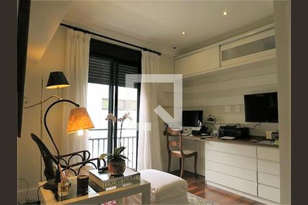 Casa à venda com 3 quartos, 400m² em Vila Sonia, São Paulo