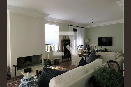 Casa à venda com 3 quartos, 400m² em Vila Sonia, São Paulo