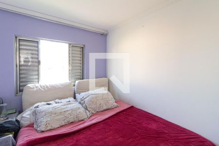 Quarto 2 de apartamento para alugar com 2 quartos, 48m² em Conjunto Habitacional Presidente Castelo Branco, Carapicuíba