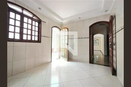 Casa à venda com 3 quartos, 147m² em Vila Mazzei, São Paulo