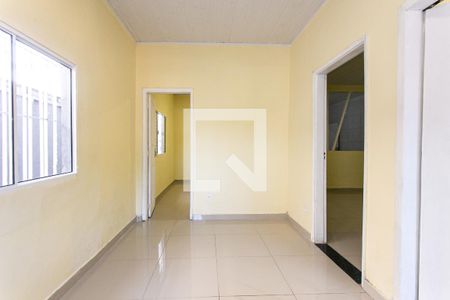 Sala de casa para alugar com 2 quartos, 70m² em Vila Nova Savoia, São Paulo