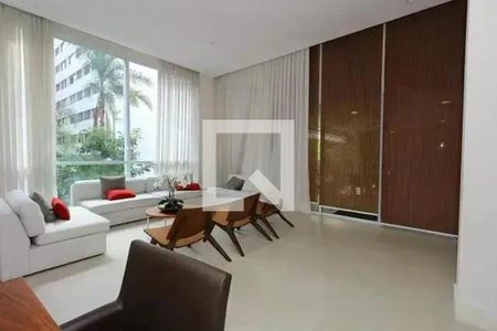 Apartamento à venda com 3 quartos, 260m² em Sumaré, São Paulo