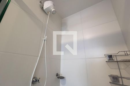 Banheiro de apartamento para alugar com 2 quartos, 36m² em Vila das Bandeiras, Guarulhos